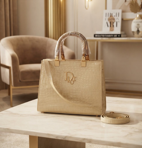 Chic Hand Bag